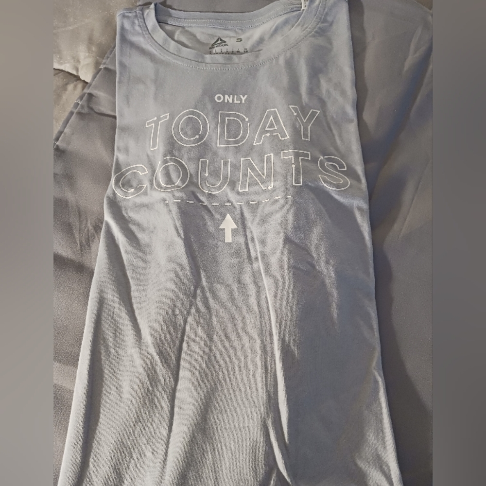 Reebok t-shirt